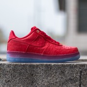 Nike top comfort lux