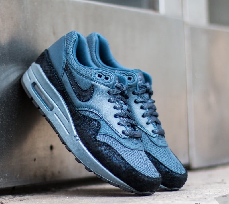 Armory navy air max 1 hotsell