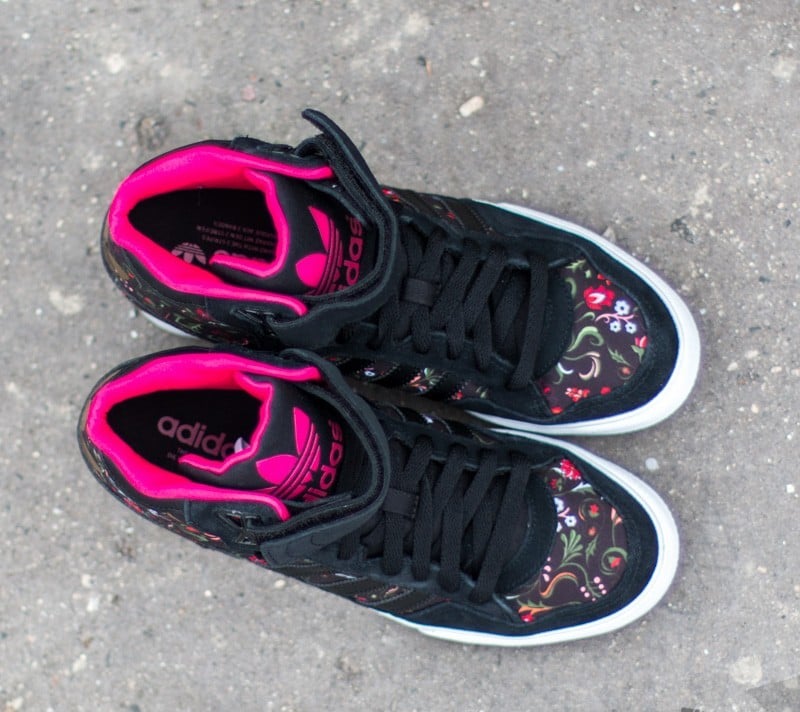 Naiste jalatsid adidas Extaball Up W Core Black/ Core Black/ Vivber