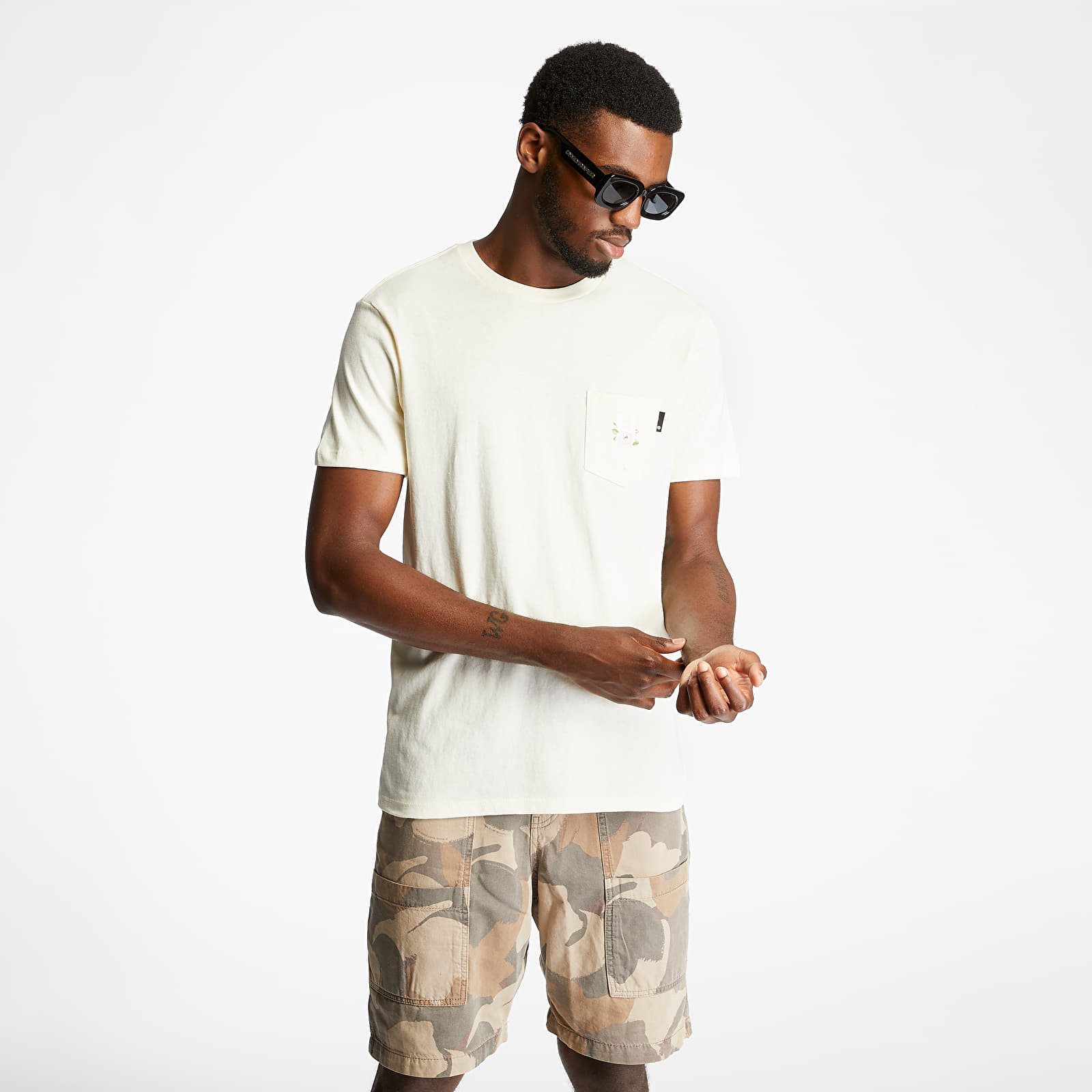 T-Shirts HUF Central Park Pocket Tee Cream