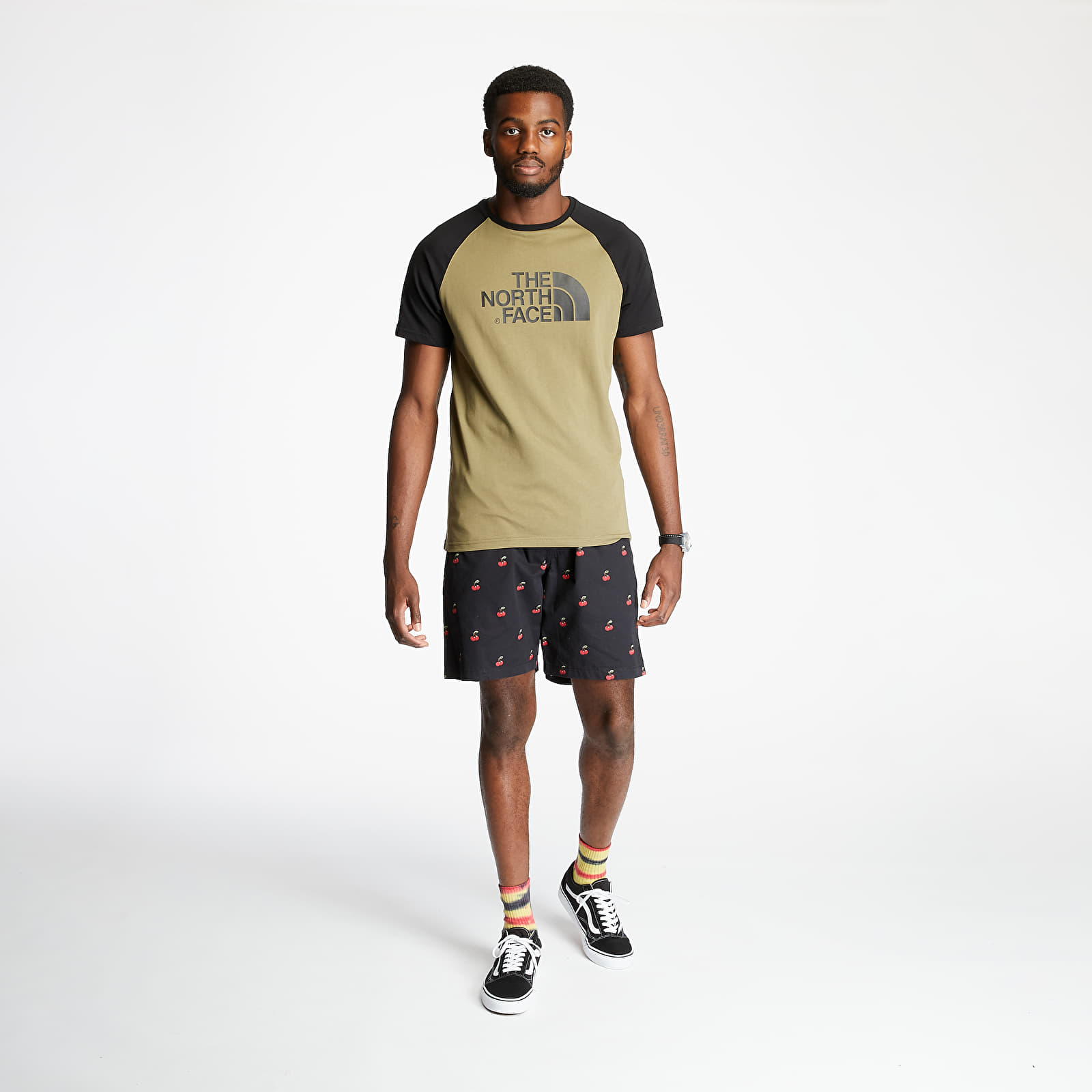 T-shirts The North Face Raglan Easy Tee Olive Green