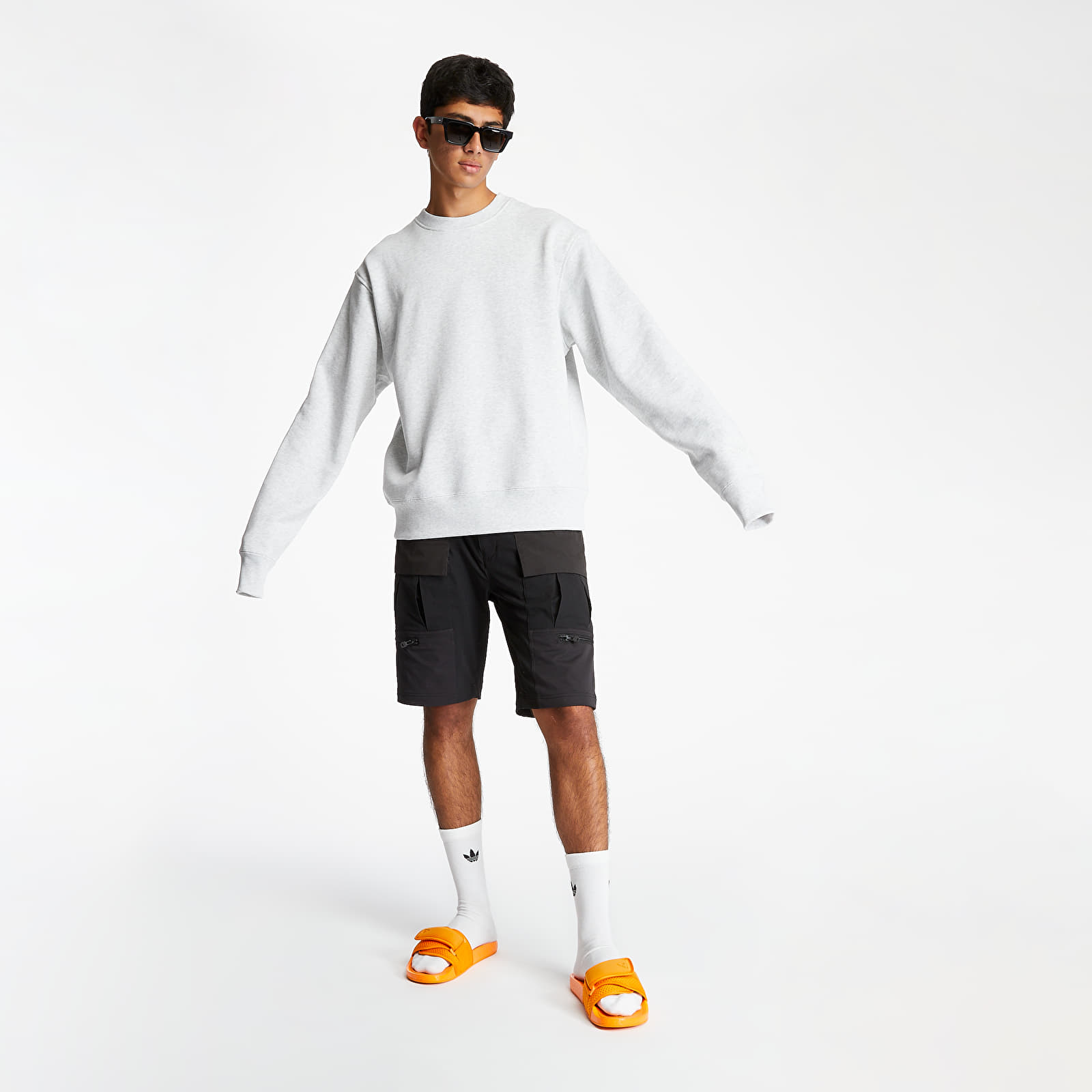 Hupparit ja collegepaidat adidas x Pharrell Williams Basics Crewneck Light Grey Heather
