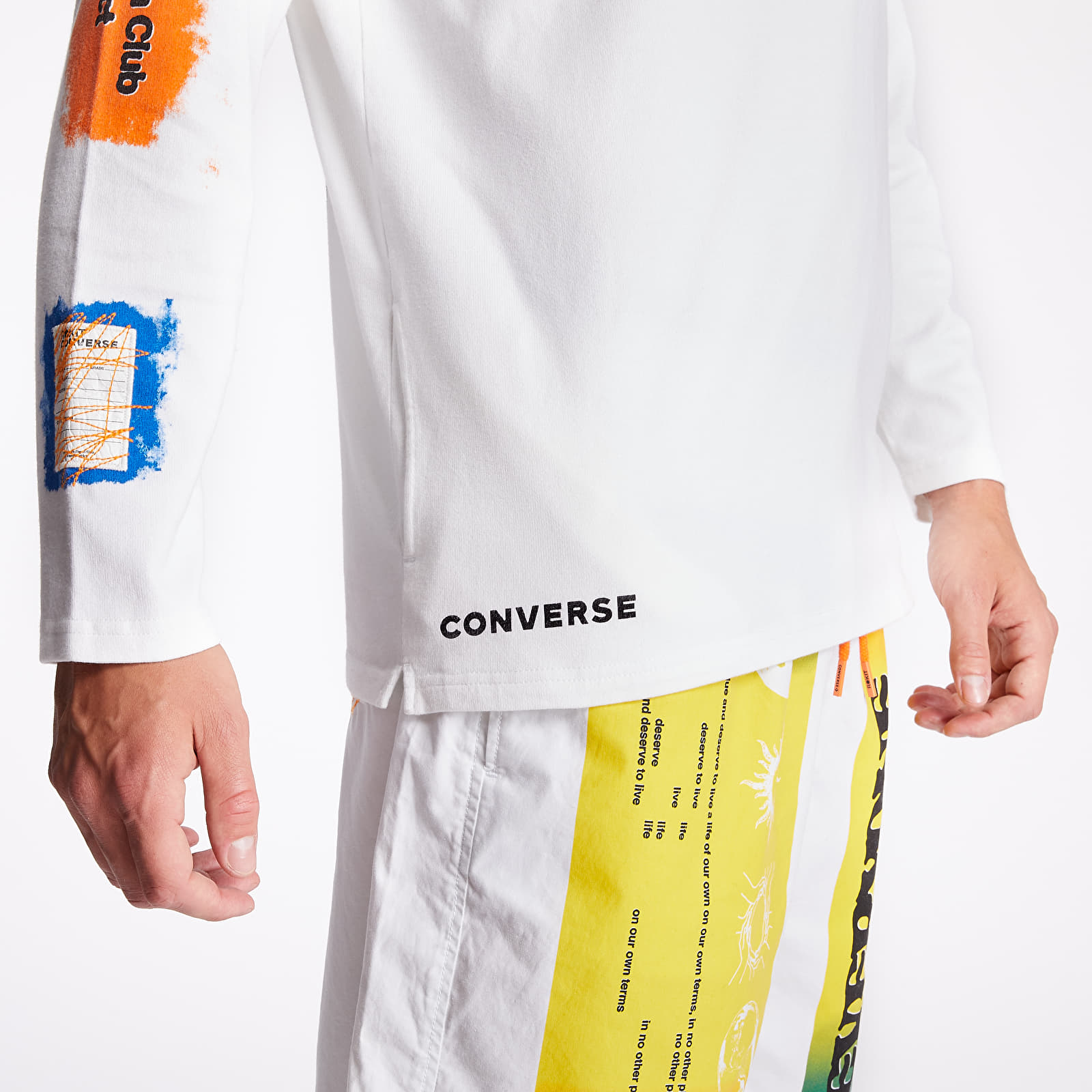 Sweatjacken und Sweatshirts Converse x Rokit Hoodie White/ Multicolor