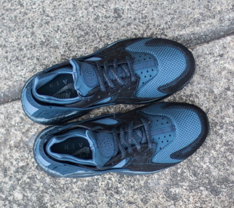 Nike huarache squadron blue sales
