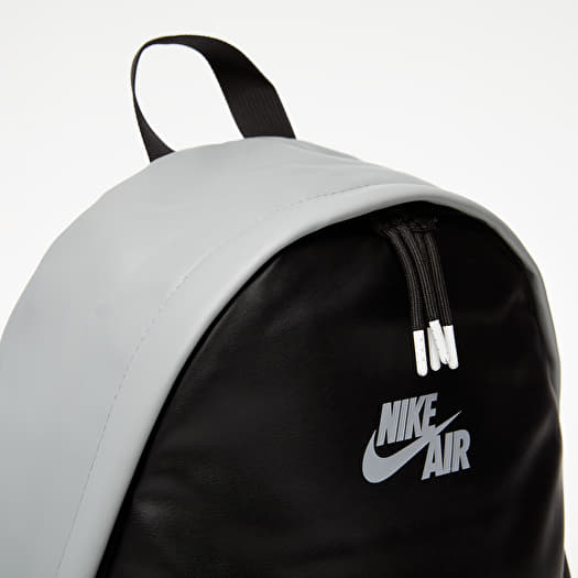nike amazon backpacks Heritage Backpack, Black/Black/White, MISC : Clothing, Shoes & Jewelry and a handy side bottle pocket Nike Just Do It Amazon