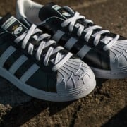Adidas superstar nigo bearfoot 2025