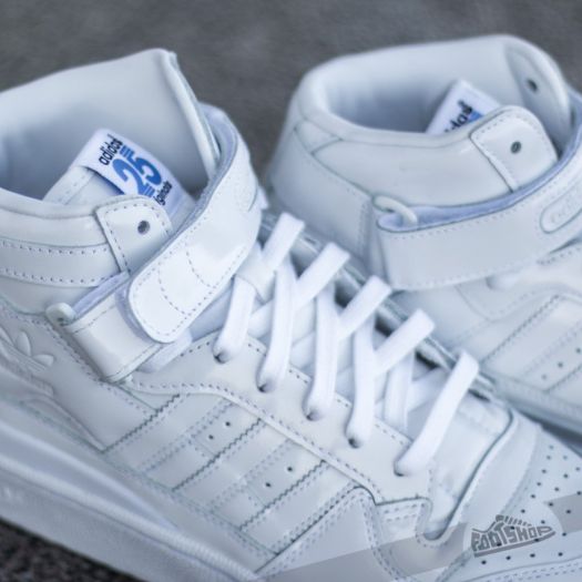 forum mid triple white