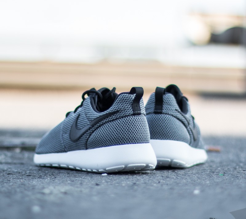 Zapatillas mujer Nike Roshe One (GS) Cool Grey/ Black-White-Grey