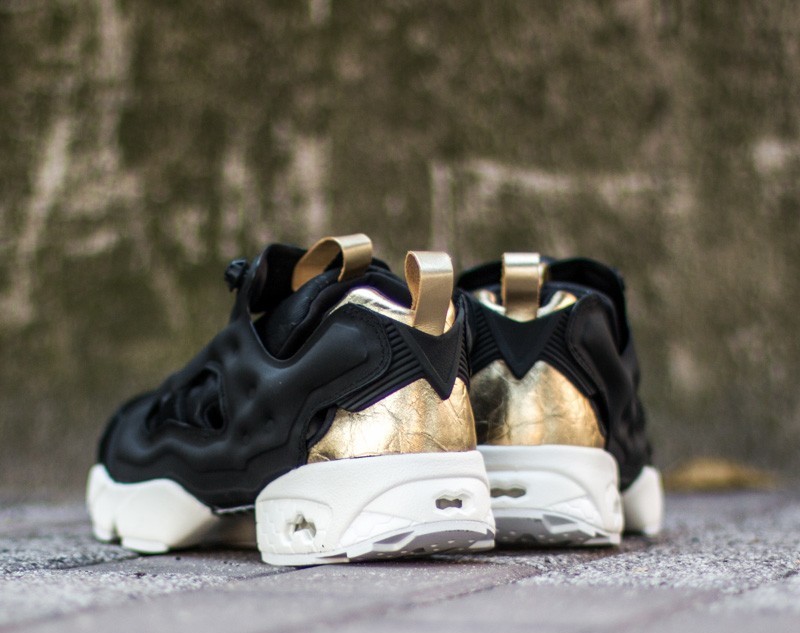 Dámske topánky a tenisky Reebok Instapump Fury PM Black/White