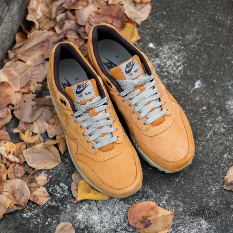 brown nike dress shoes Men's Air Max 1 Leather Premium Bronze/ Bronze-Baroque (705282-700 Z13+BL2) size_Medium Cute Girl Black Formal Size:12Year