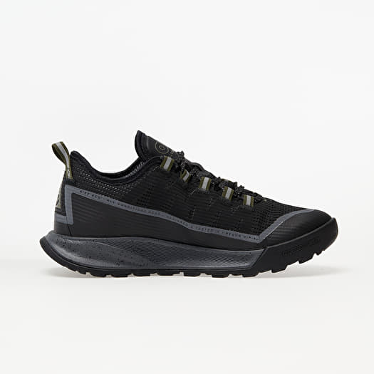 nike acg air nasu black
