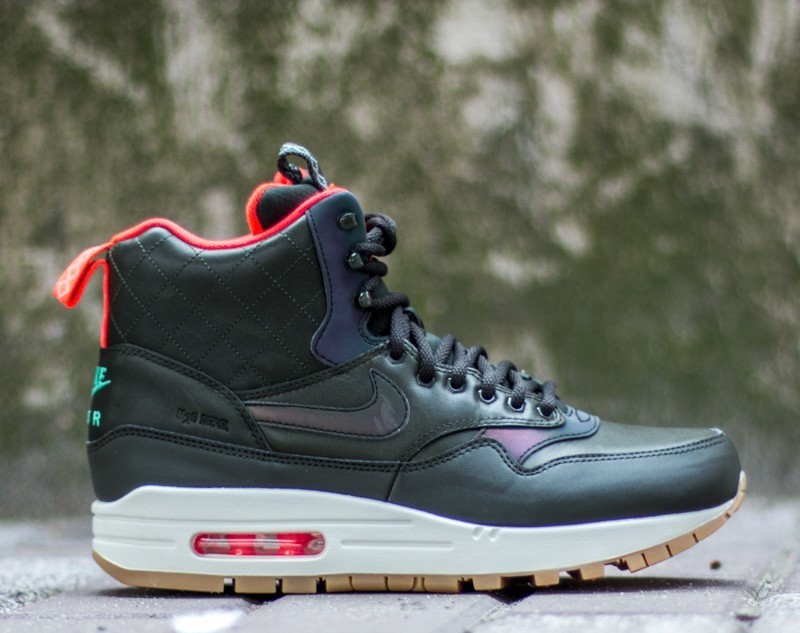 Nike women's air max 1 mid sneakerboot hi top 2025