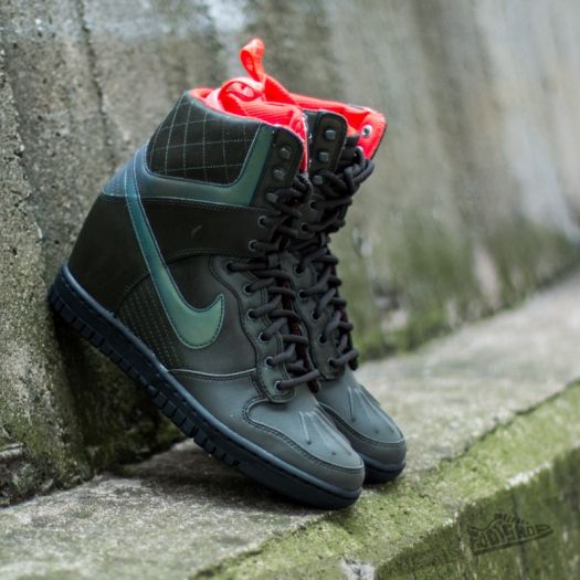 Nike dunk sneakerboot hot sale