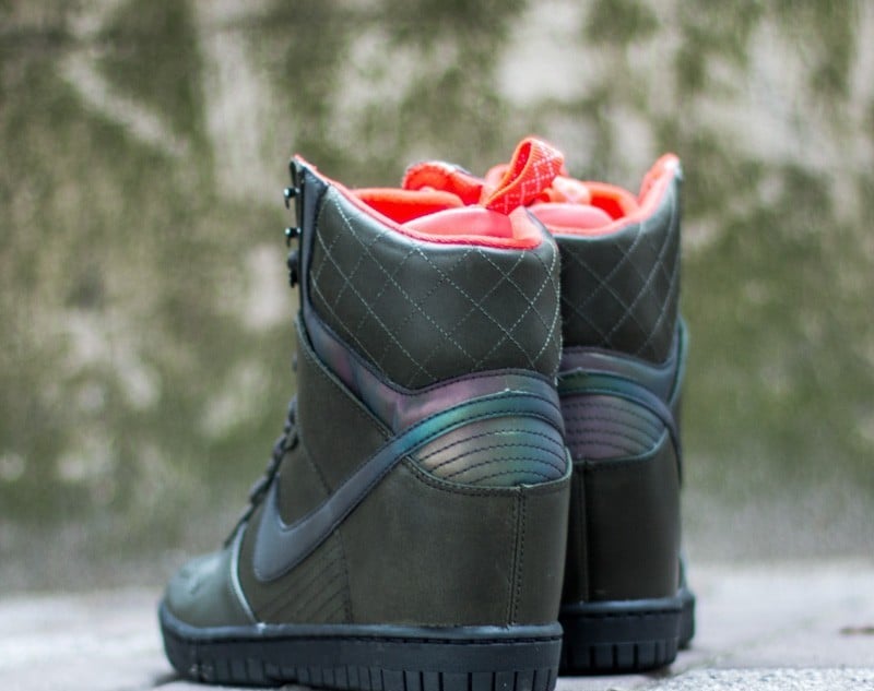 Moteriška avalynė Nike W Dunk Sky Hi 2 SneakerBoot Reflect Sequoia/ Bright Crimson- Mint- Black