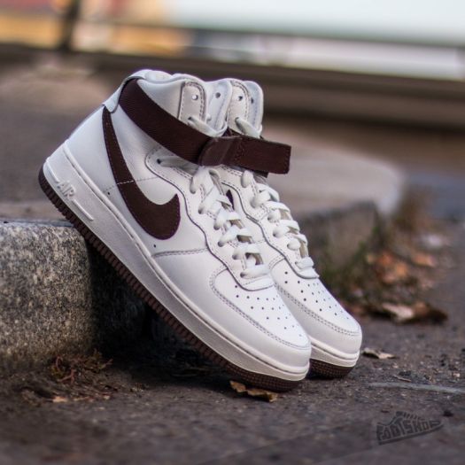 Nike | QS Men\'s Force Footshop Air Hi Summit Retro 1 White/Chocolate shoes