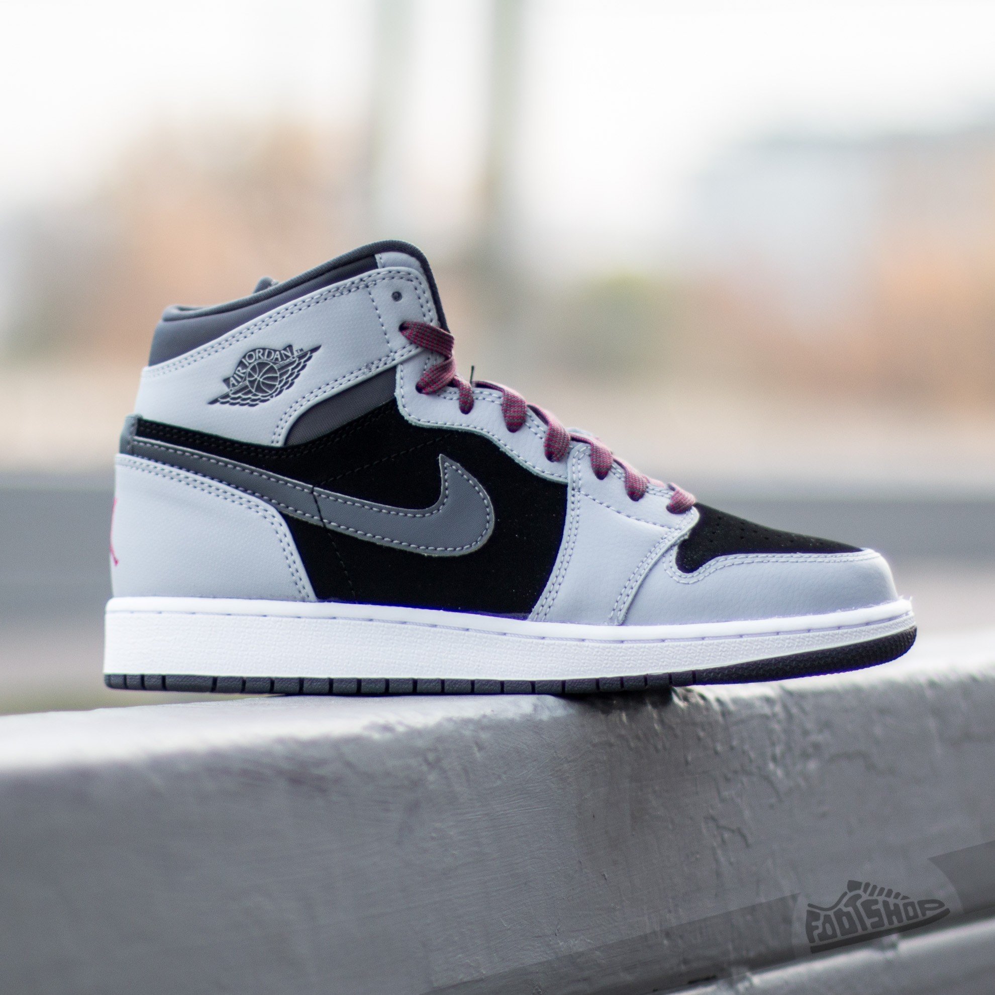 Naisten kengät Air Jordan 1 Retro High (GG) Wolf Grey/ Sport Fuchsia-Black-Dark Grey
