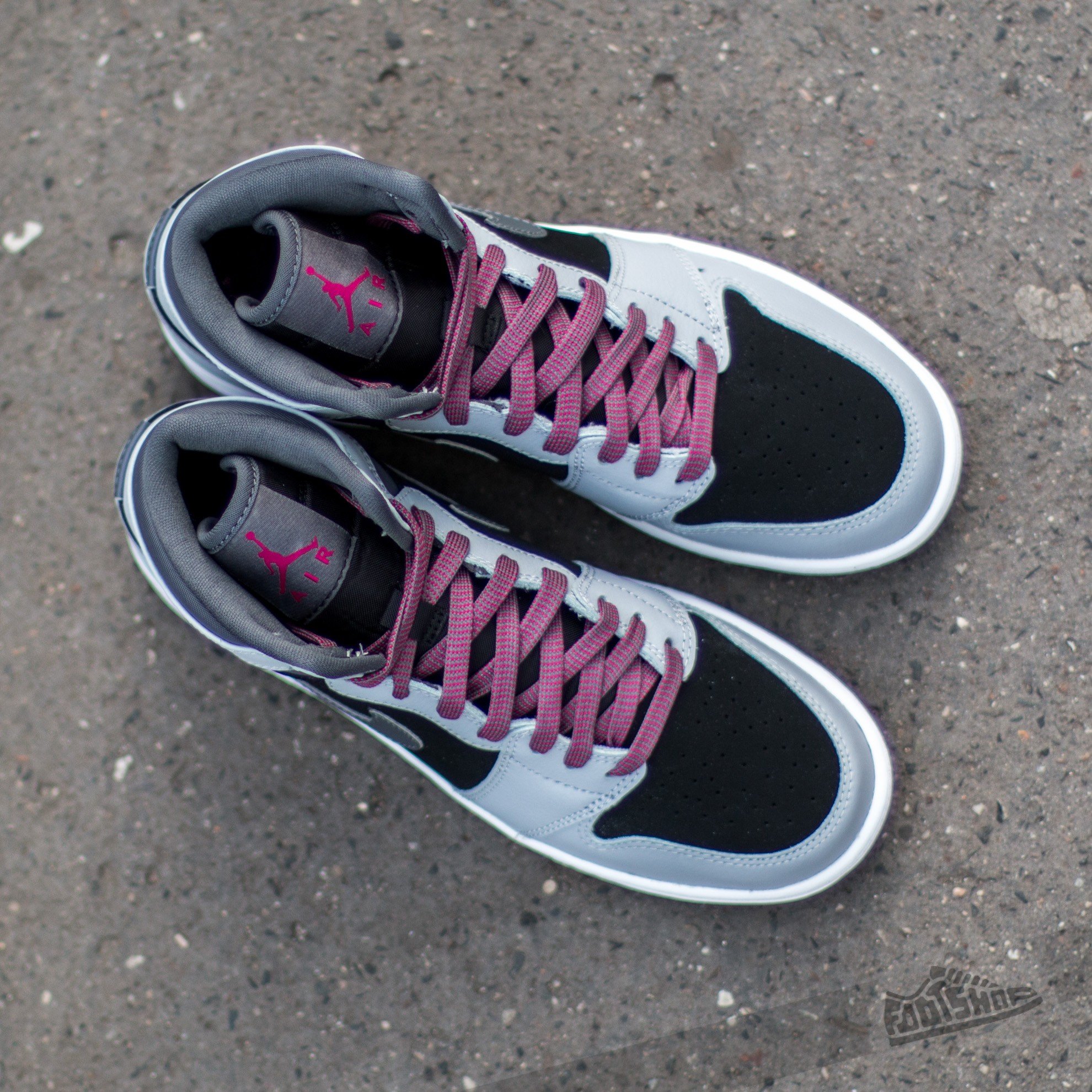 Naisten kengät Air Jordan 1 Retro High (GG) Wolf Grey/ Sport Fuchsia-Black-Dark Grey