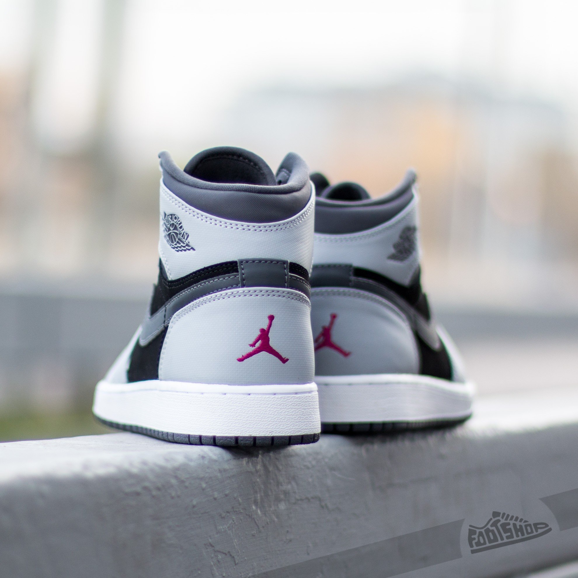 Naisten kengät Air Jordan 1 Retro High (GG) Wolf Grey/ Sport Fuchsia-Black-Dark Grey