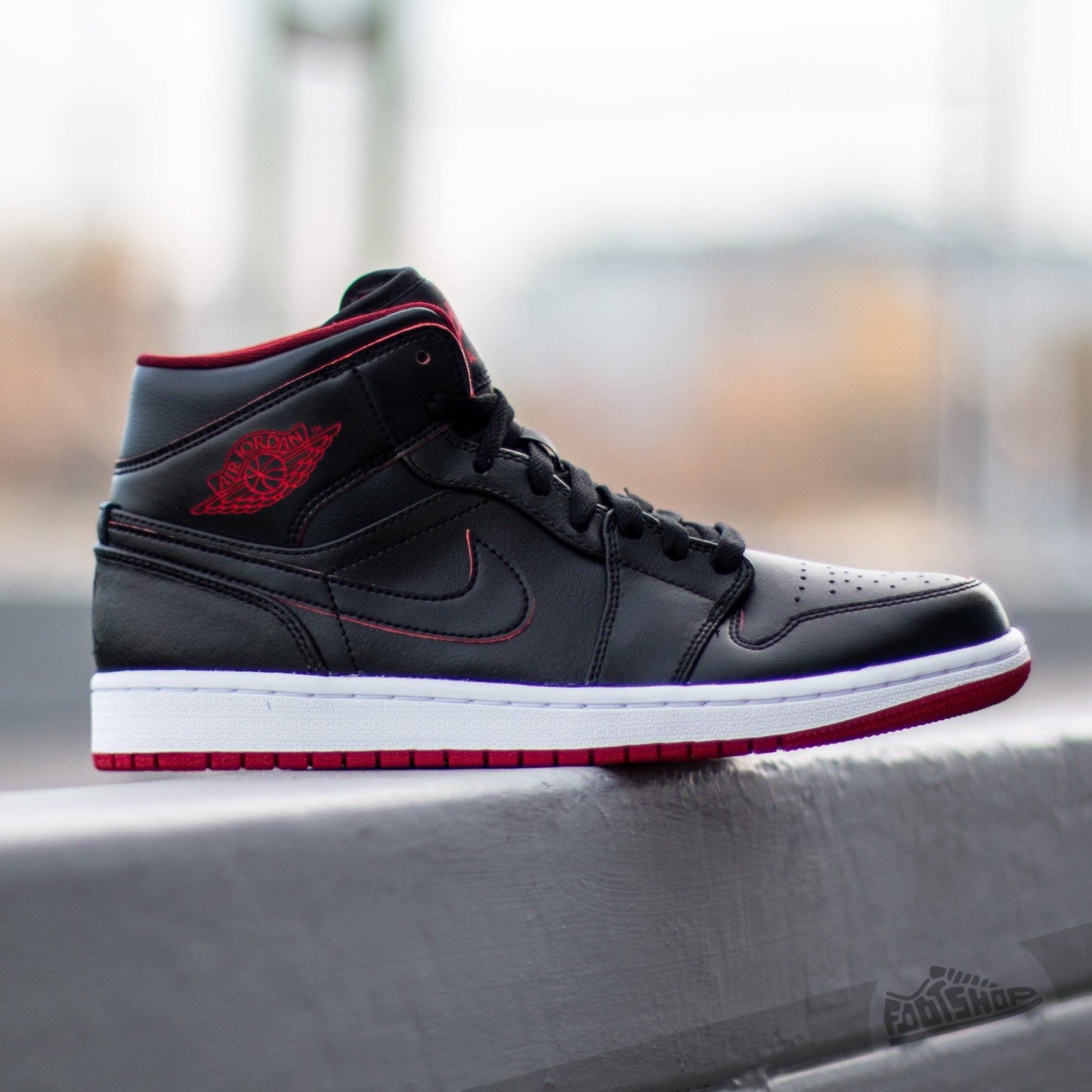 Men's shoes Air Jordan 1 Mid Black/ Black-White-Gym Red