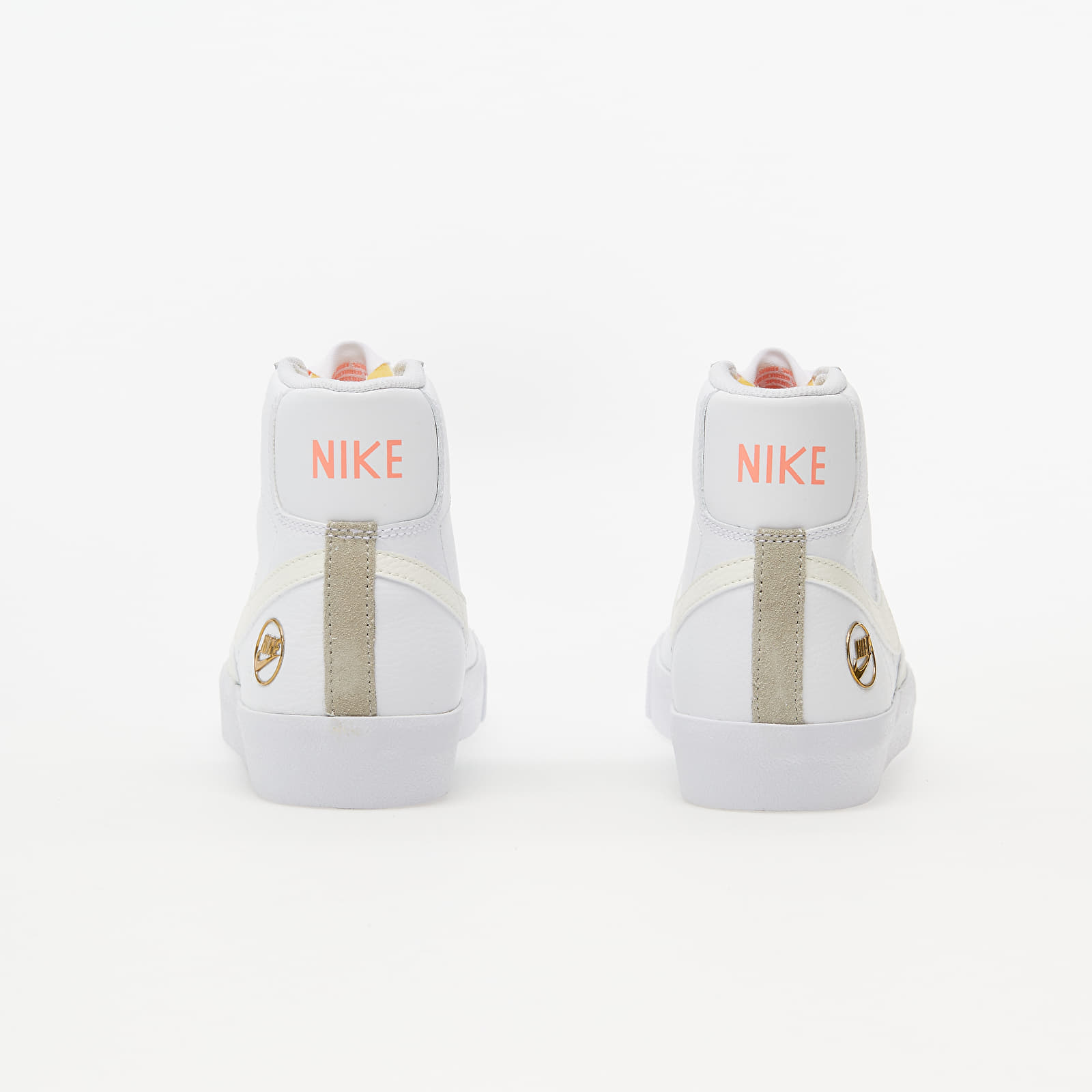 Damen Sneaker und Schuhe Nike W Blazer Mid Vintage '77 White/ Sail-Metallic Gold-Atomic Pink