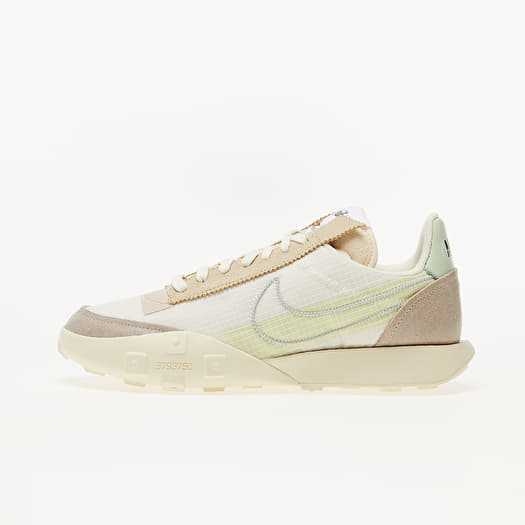 Nike waffle racer women's deals