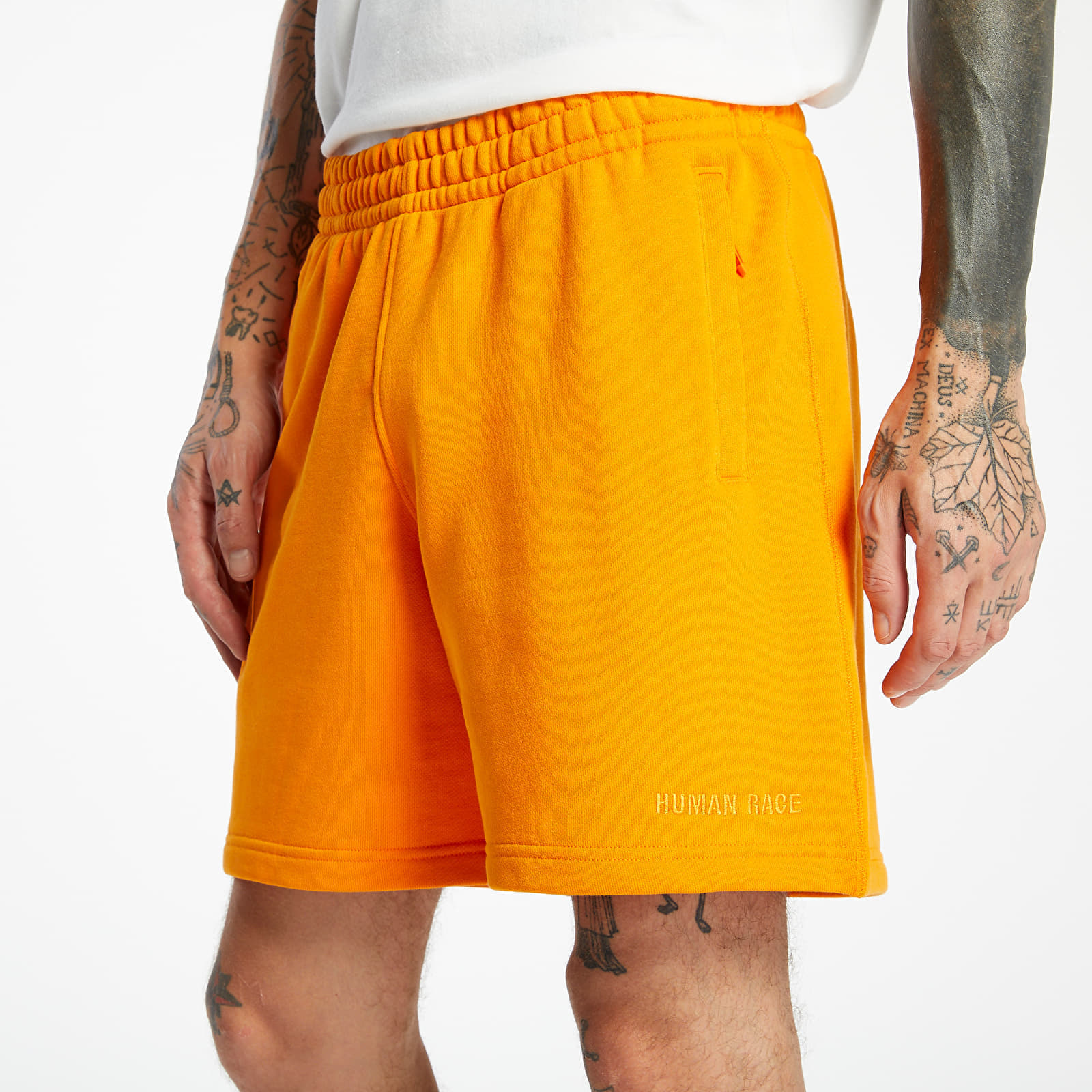Kurzhosen adidas x Pharrell Williams Basics Shorts Orange