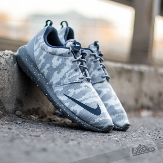 Nike roshe shop one hombre plata