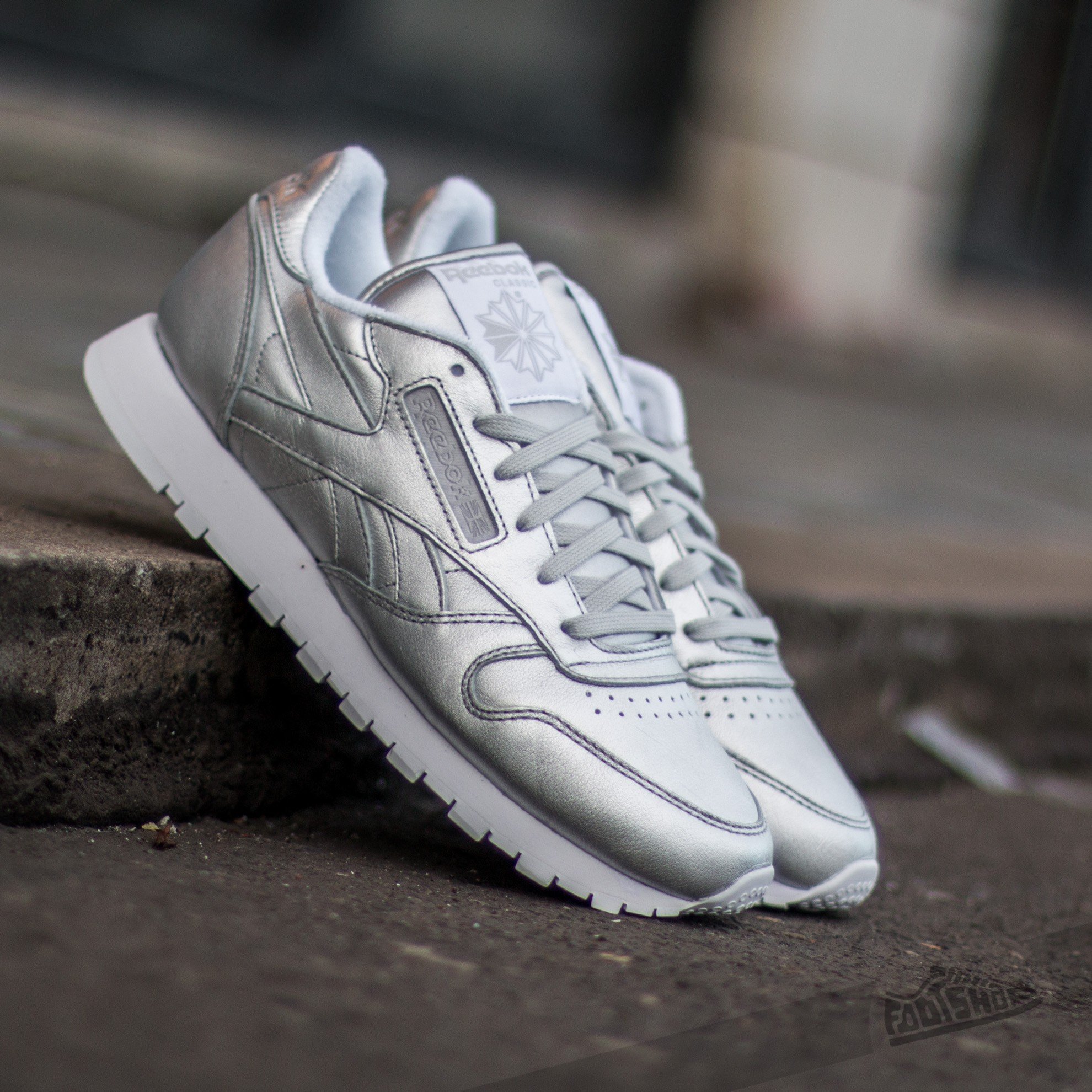 Reebok 2025 classic spirit
