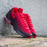 Nike online invigor red