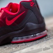 Nike air max invigor red top