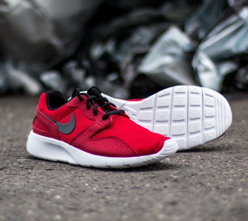 Buty damskie Nike Kaishi (GS) Gym Red/ Black-Bright Crimson