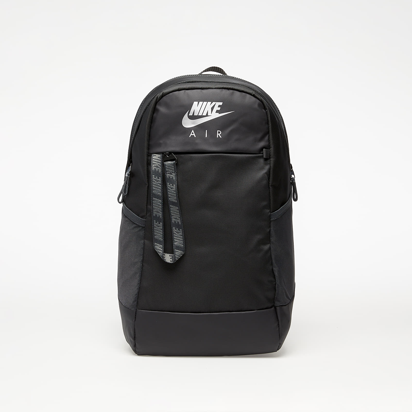 Batohy Nike Air Essentials Backpack Dk Smoke Grey/ Metallic Silver