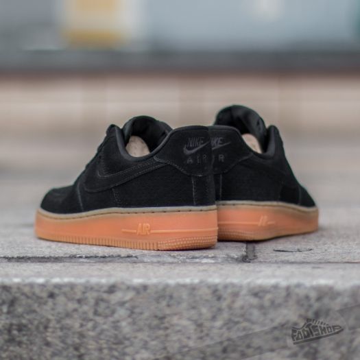 Nike Wmns Air Force 1 07 Suede