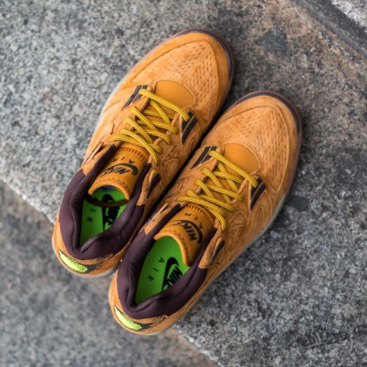 nike air tech challenge 3 wheat