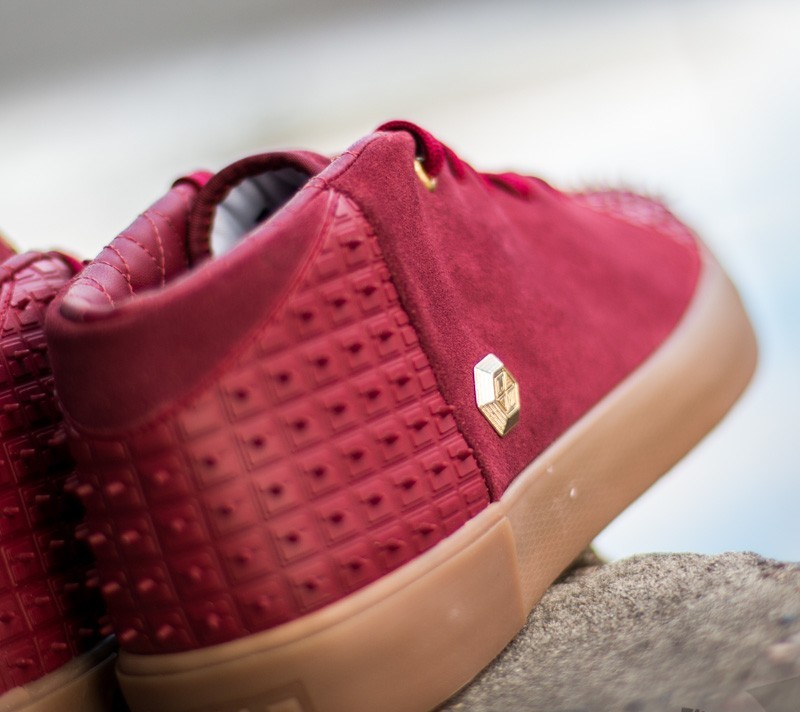 Încălțăminte și sneakerși pentru bărbați Nike Lebron XIII Lifestyle Team Red/ Metallic Gold-Gum Mid Brown