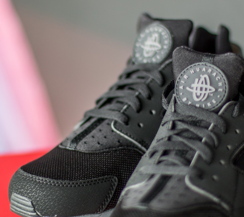 Férfi cipők Nike Air Huarache Black/ Black - Black - Dark Grey