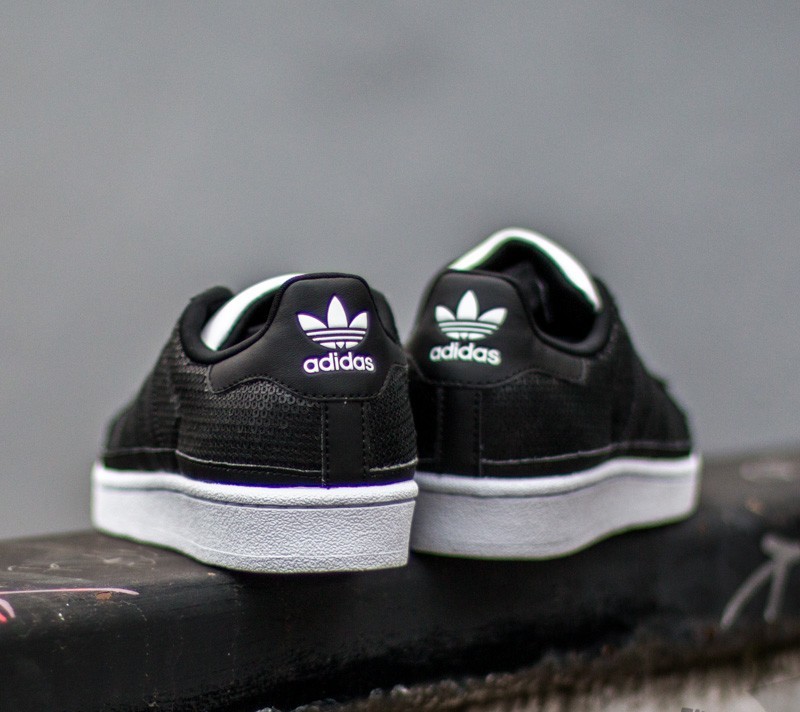 Black glitter adidas superstars outlet