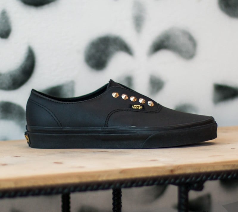 Vans authentic discount gore black