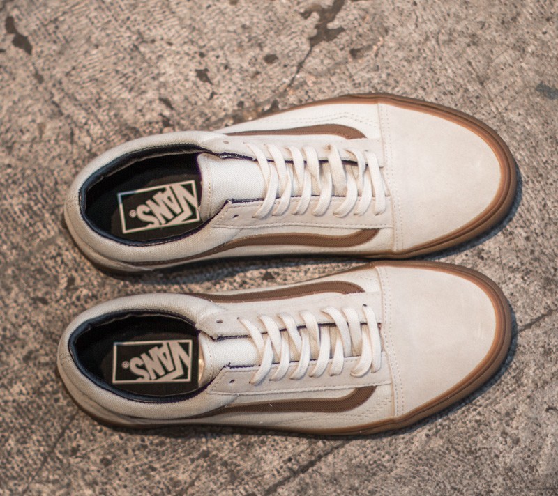 Men s shoes Vans Old Skool Gum Sidestripe White Footshop