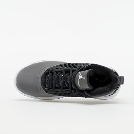 jordan maxin 200 men's stores