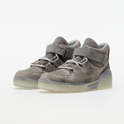 Converse store 260 mid