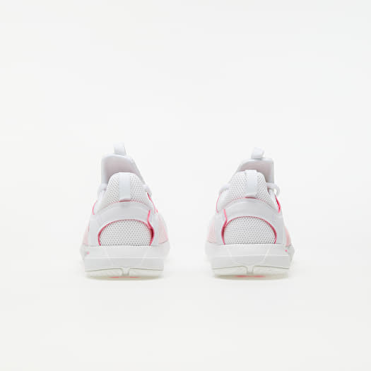 Женская обувь Under Armour W HOVR Rise 2 White (3023010-100