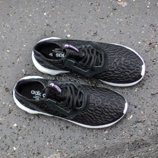 Frauen adidas Tubular Runner W Core Black Core Black Ftw White Footshop