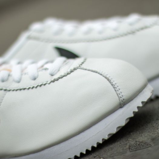 Nike classic cortez deals premium white