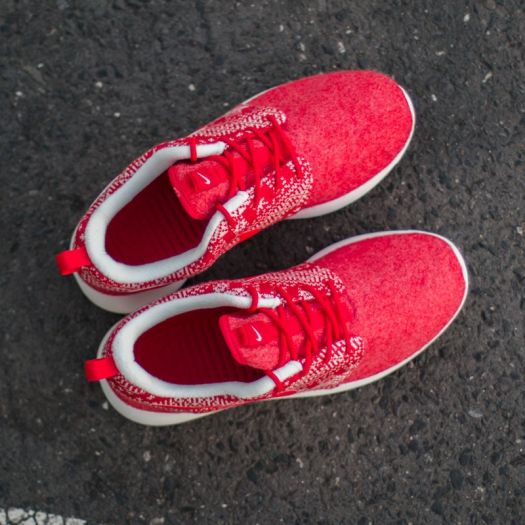 Women s shoes Nike WMNS Roshe One Winter Sweater University Red University Red Sail Footshop
