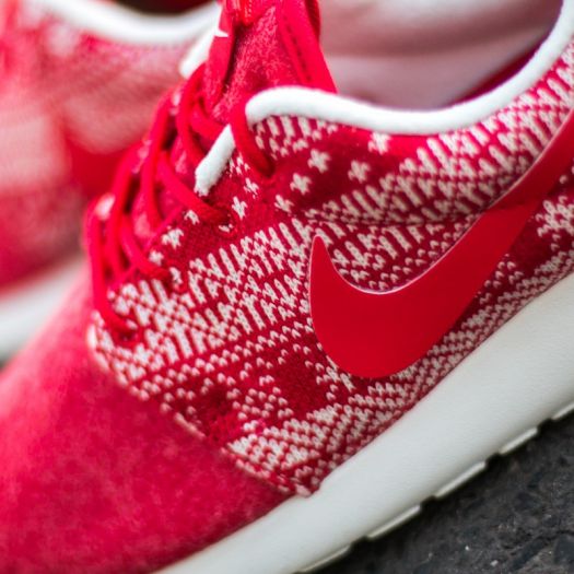 Women s shoes Nike WMNS Roshe One Winter Sweater University Red University Red Sail Footshop