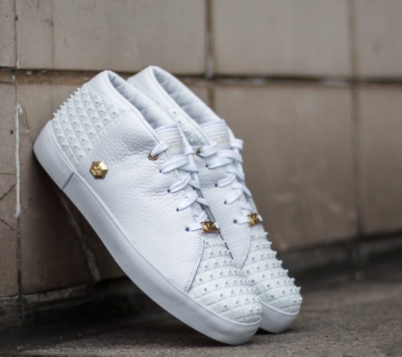 Sapatos de homem Nike Lebron XIII Lifestyle White/ Metallic Gold-University Red