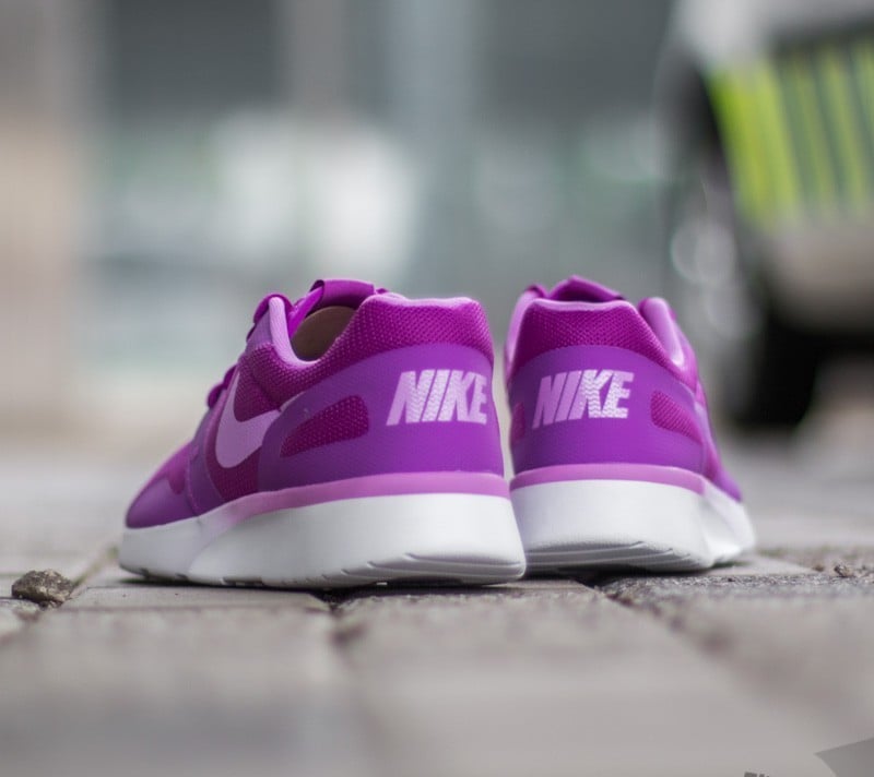Moteriška avalynė Nike Wmns Kaishi NS Vivid Purple/Fuchsia Glow-White
