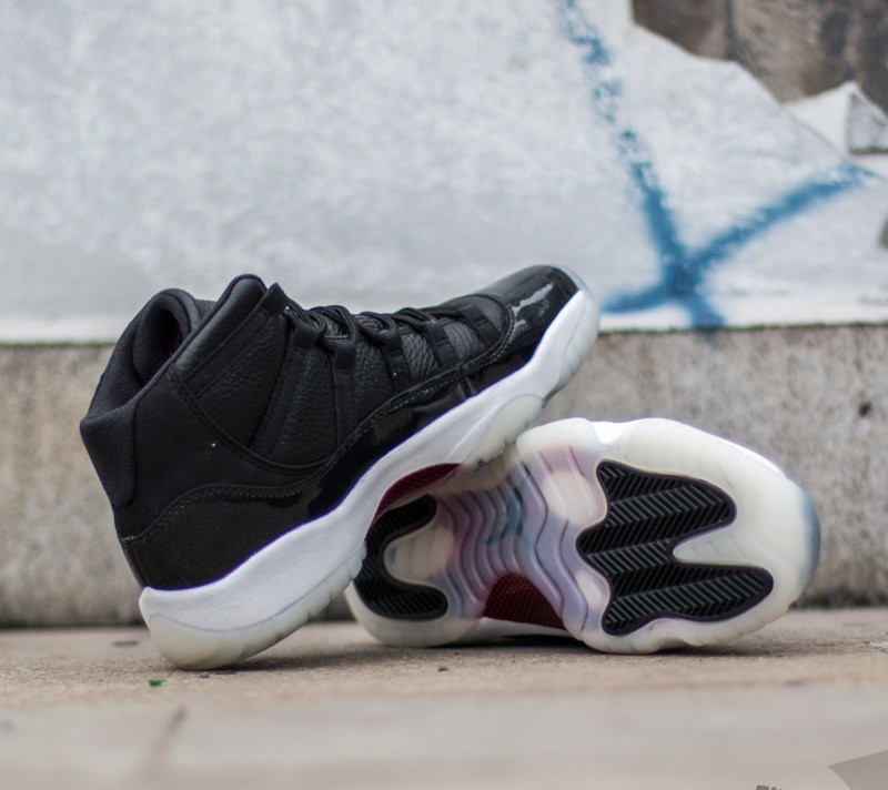 Bekleidung Air Jordan 11 Retro BG Black Gym Red White Anthracite Footshop