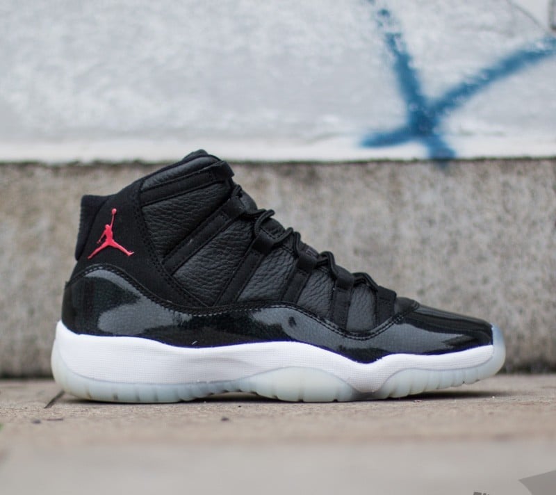Jordan 11 retro white and red cheap